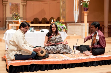 2014 Cambridge Grant Program recipient Deepti Navaratna performs with the Carnatic Ensemble.