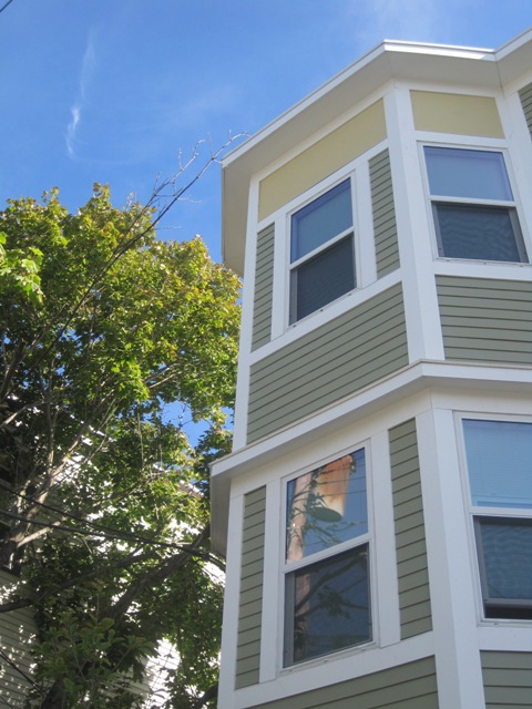 625 Putnam Ave