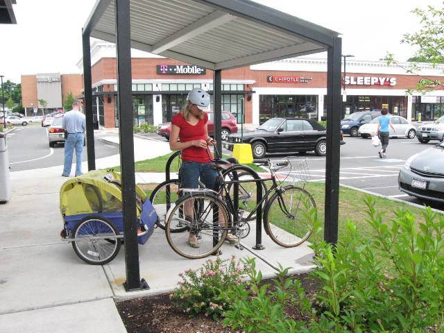 Bicycle Racks at Alewife Brook Pkwy/Linear Retail