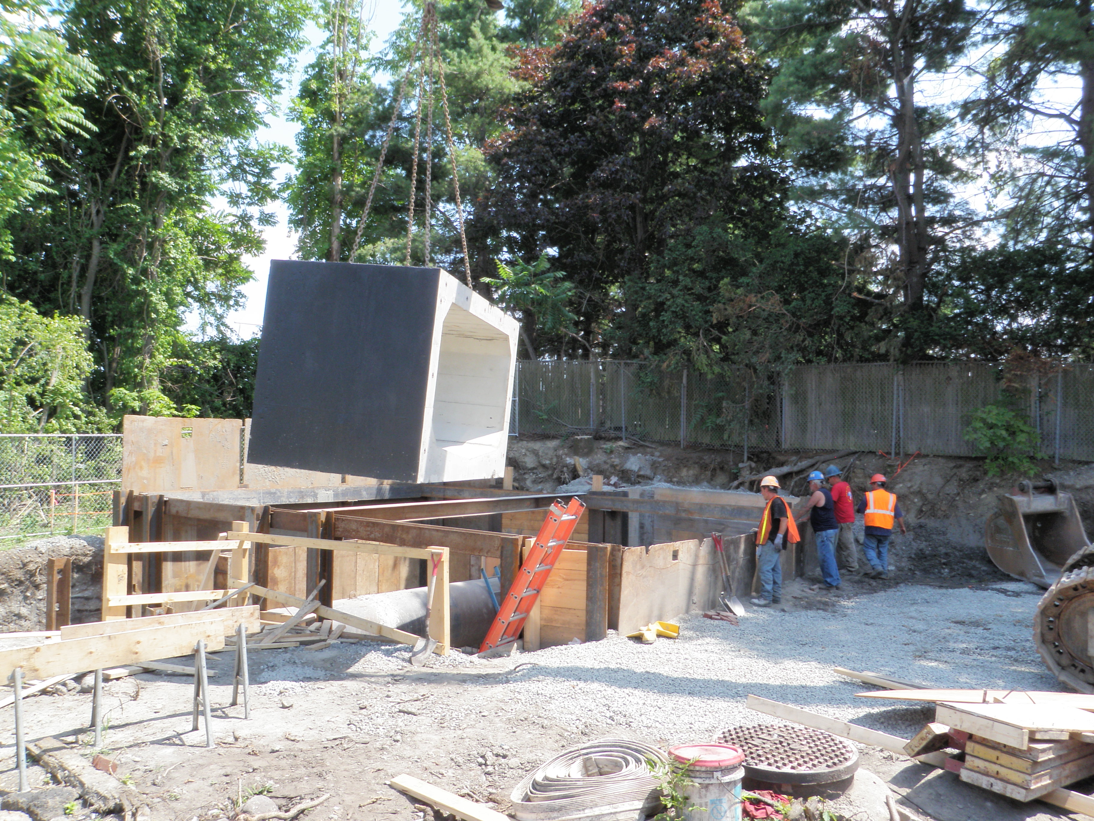 Bending Weir Structure_July 19 2011