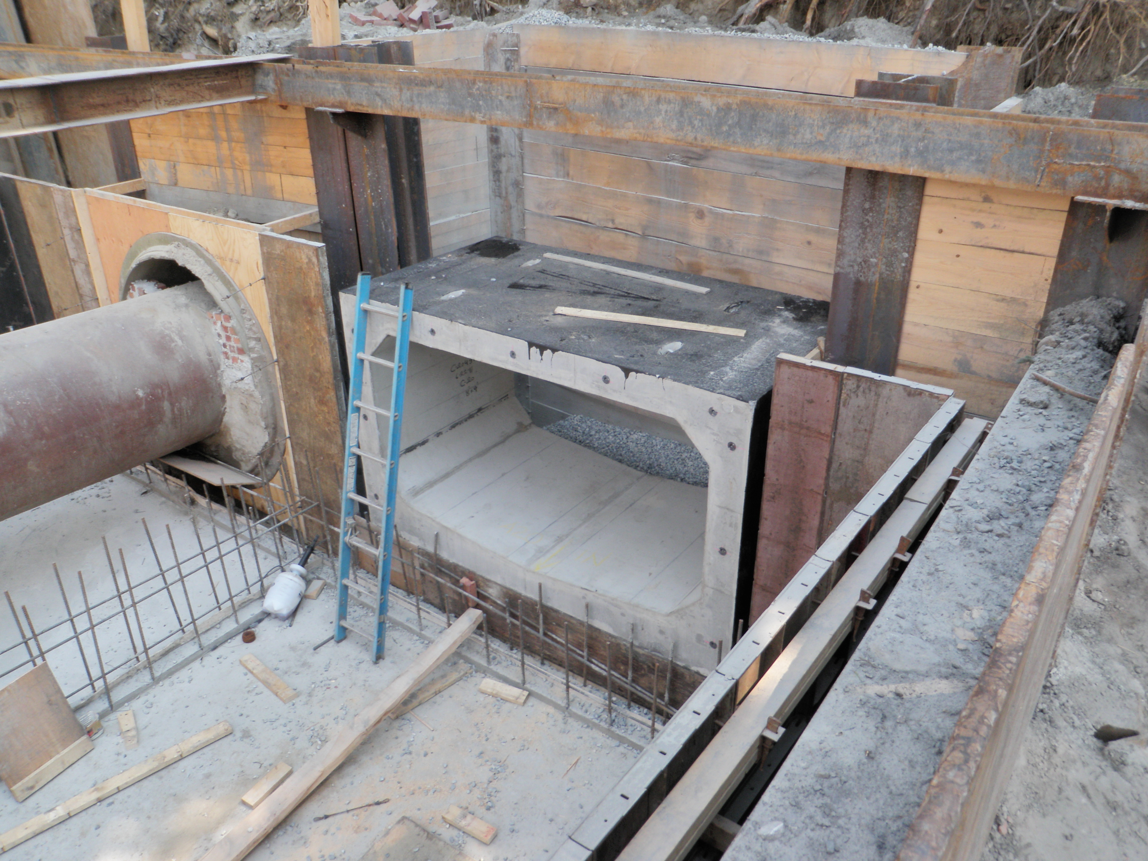 Bending Weir Structure_July 19 2011