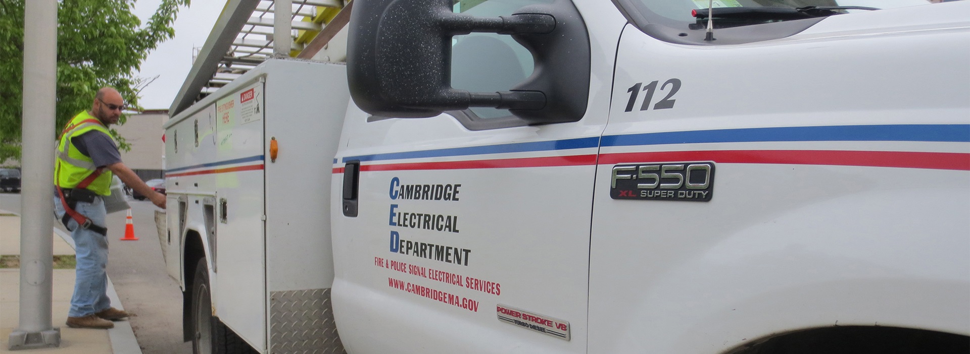 Photo of a Cambridge Electrical Department truck