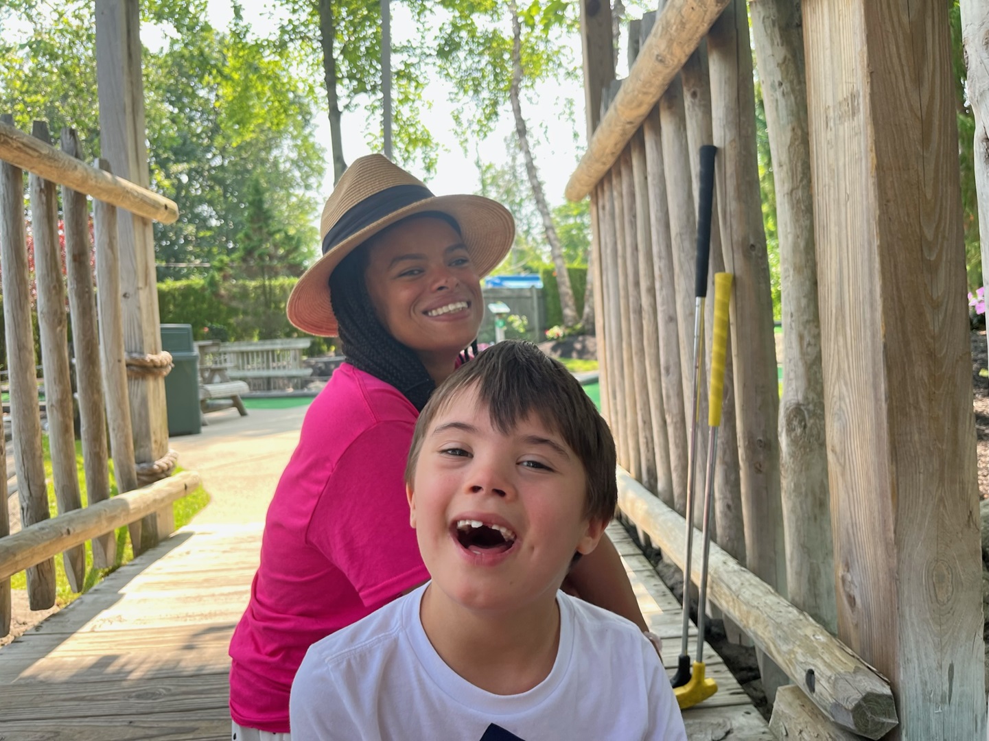 camprainbowminigolf-jpeg-mh-1080-mw-1920