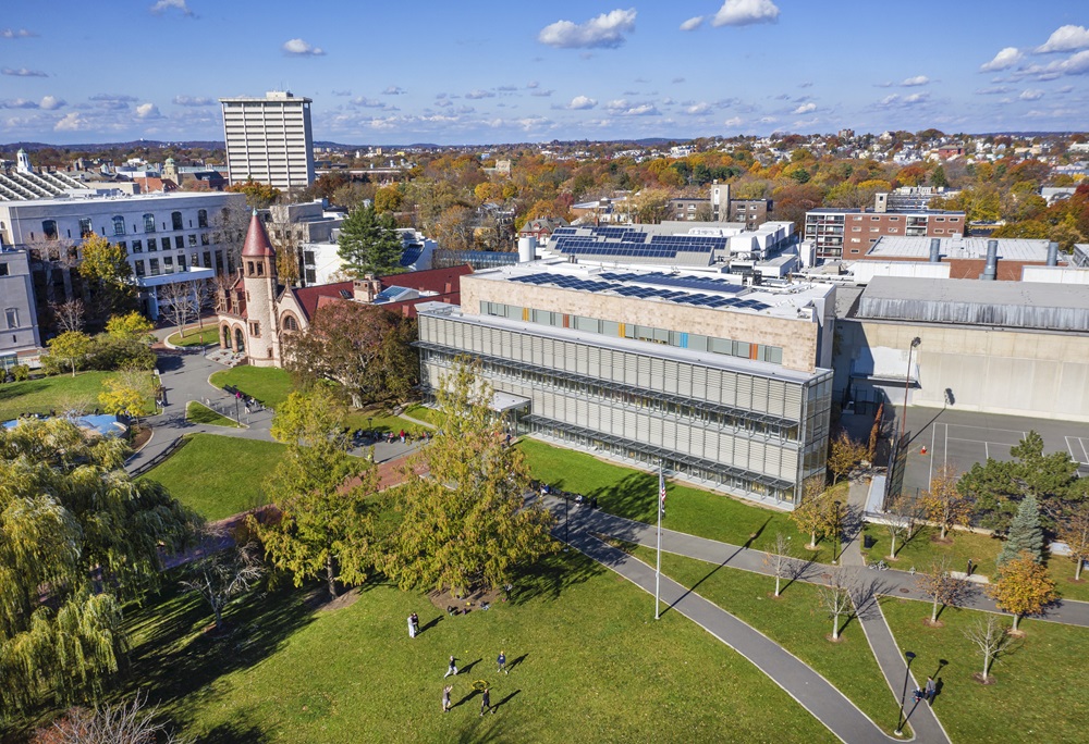 Aerial shot of the Main Cambridge Public Library in the daytime.