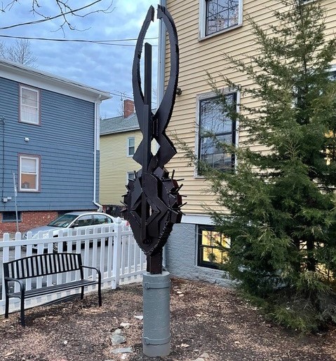 Vusumuzi Maduna's restored “Inner City Totem II,” 1983, at the Margaret Fuller House, January 2021.