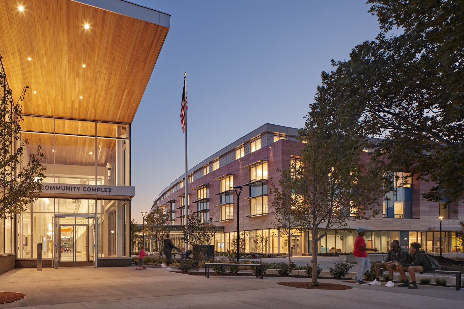 Image of King Open / Cambridge Street Upper School and Community Complex. Photo by Robert Benson Photography