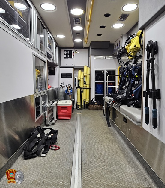 Dive 1 interior views - 1