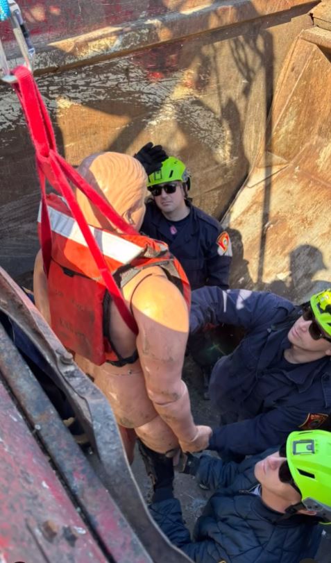 rubbish truck rescue 8