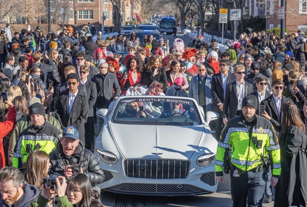 Hasty Pudding Parade