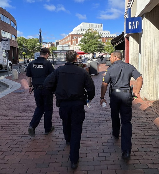 Photo of Officers Conducting Outreach in Harvard Square