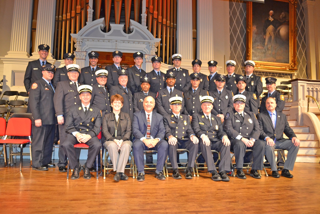 Group picture of FF of Year Award