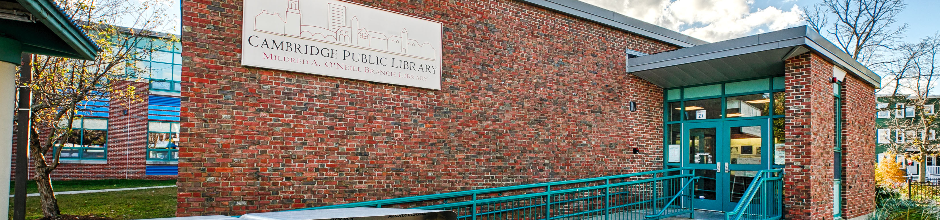 Exterior photo of the O'Neill Branch