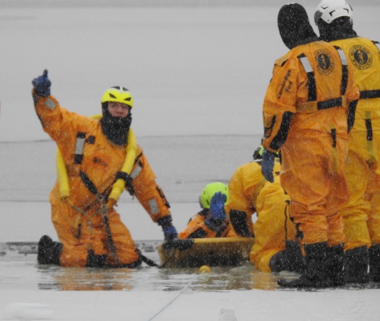 Surface Ice Rescue training - 9
