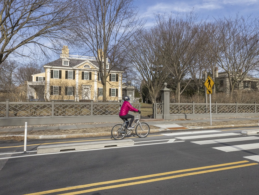 An image of Brattle Street Bike Lane