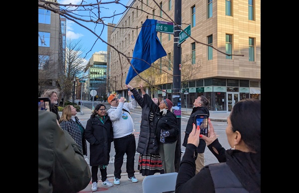 Native spaces signs unveiling